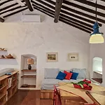 Il Borgo 5 *