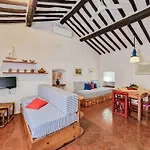 Il Borgo 5 *