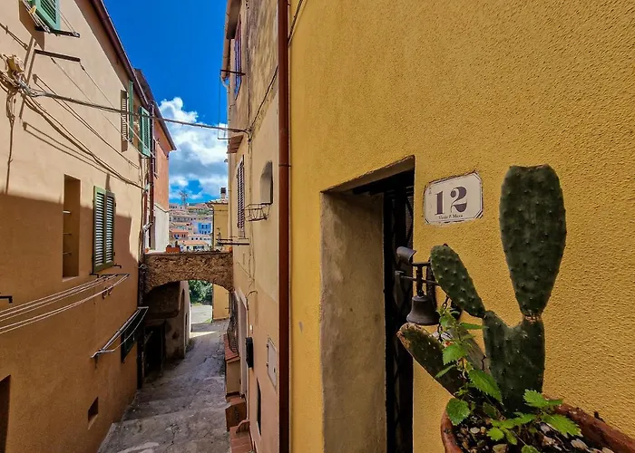 Апартаменты Il Borgo 5 *